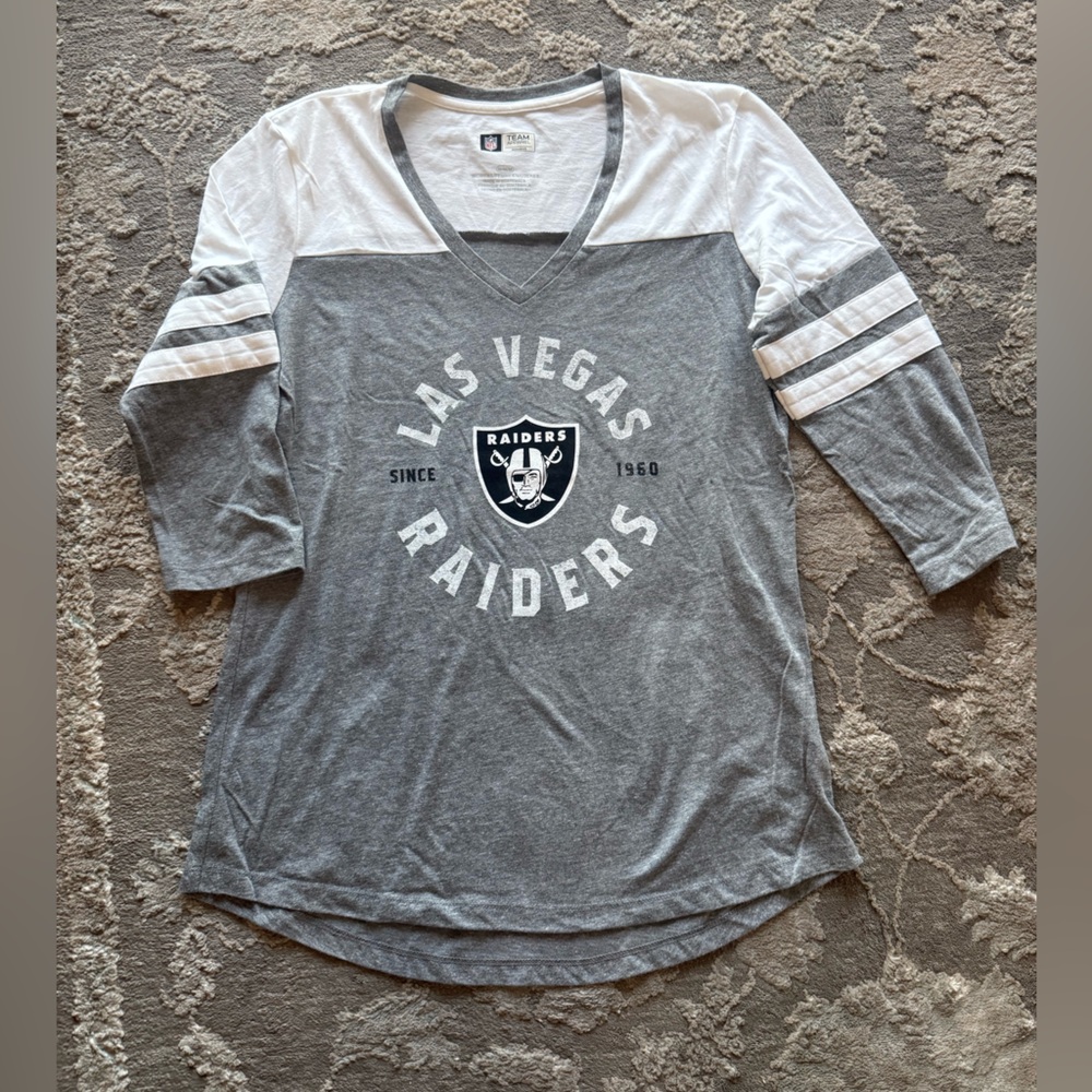 NFL Las Vegas Raiders Gray and White 3/4 Sleeve Shirt NWOT